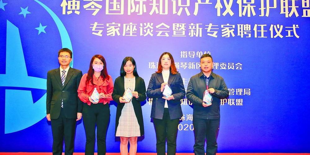 030aafd9-b32b-40f1-a094-d3d206ce8c76